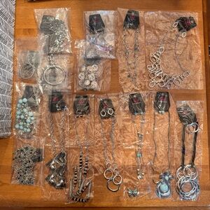 🆕 Paparazzi Necklaces - lot of 15